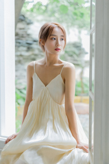 乌鸦姑娘与蜥蜴先生免费观看